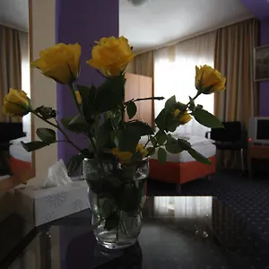 Hotel Carlton